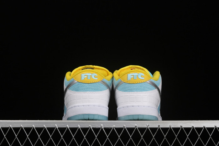 ftc x nike sb dunk low dh7687-400