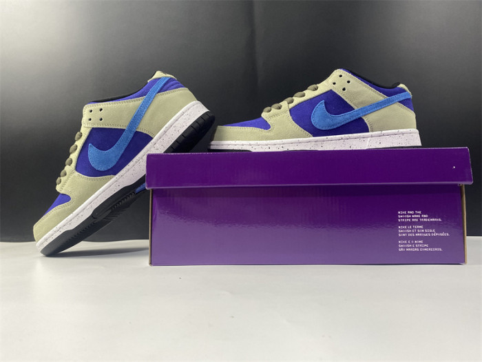 nike dunk low sb celadon bq6817-301