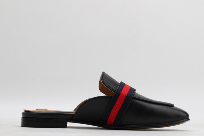 guc loafer