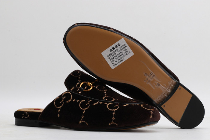 guc loafer