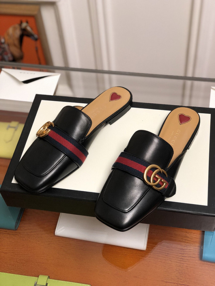 guc loafer
