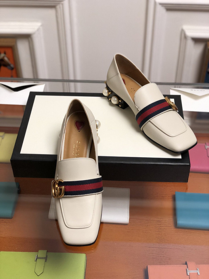 guc loafer