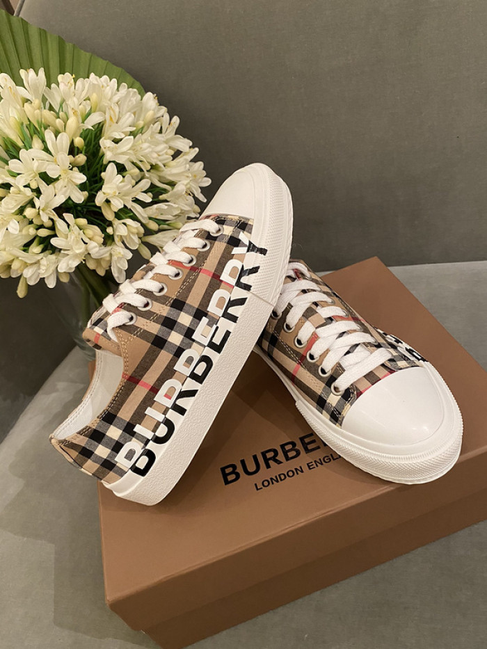 BUBERY SNEAKER