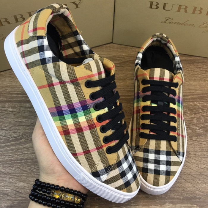 BUBERY SNEAKER
