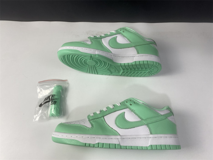 nike dunk low ＂green glow＂dd1503-105