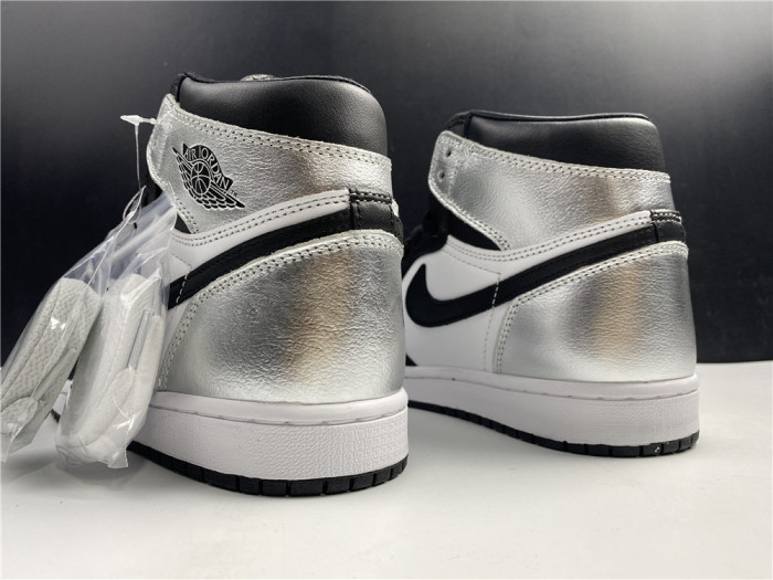 air jordan 1 high og wmns “silver toe” (red box) cd0461-001