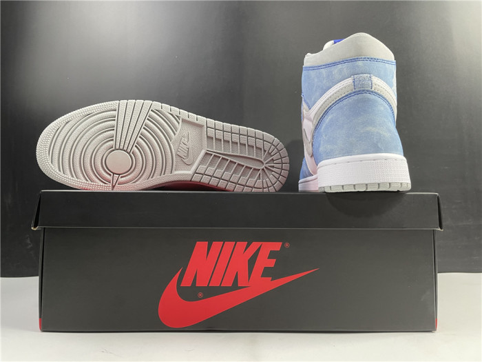 air jordan 1 high og hyper royal 555088-402