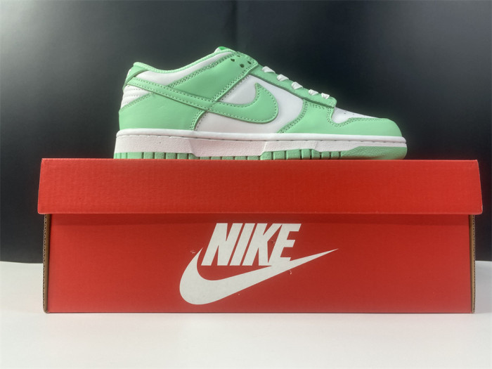 nike dunk low ＂green glow＂dd1503-105