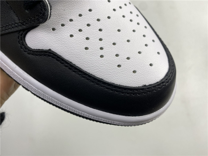 jordan 1 retro black white 555088-010