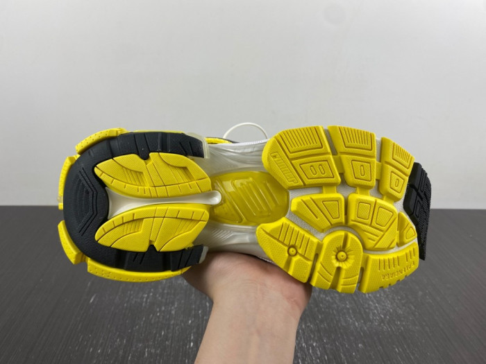 Ba*len*cia*ga runner yellow black 677402w2rd30510