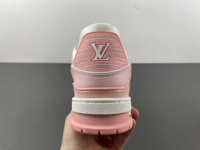 l**is V*t*n trainer pink rose 1aa6vv