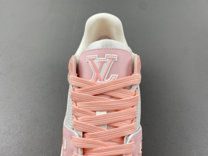 l**is V*t*n trainer pink rose 1aa6vv