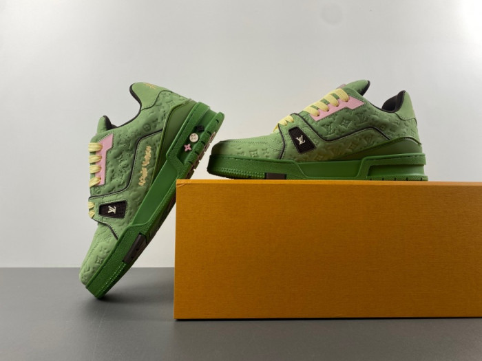 2024 l**is V*t*n lv trainer x tyler 20240522