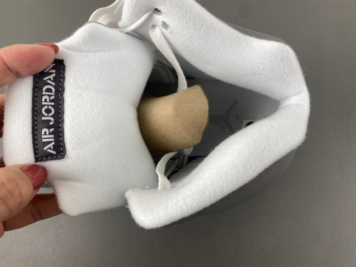 OFF WHITE AIR JORDAN 5 RETRO WOLF GREY - 136027-005