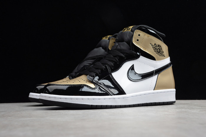 air jordan 1 metallic gold 861428-007