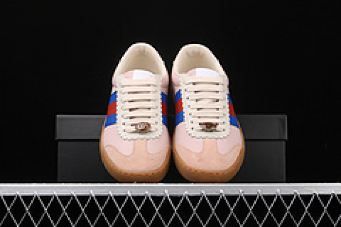 gi ace embroidered low-top sneaker h903p119