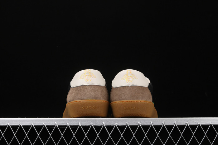 gi ace embroidered low-top sneaker h903p120