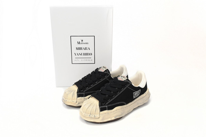 MIHARA YASUHIRO VINTAGE WHITE BLACK MY9