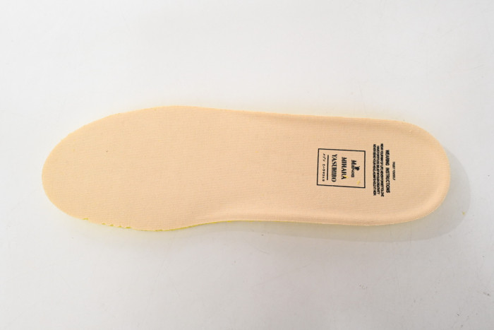 MIHARA YASUHIRO BLACK AND WHITE BACKGROUND MY8