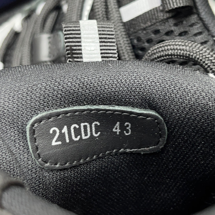 dr homme b22 trainer sneaker